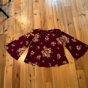 Brand Rose Gold size 16 burgundy floral print big bell sleeves crisscross v neck